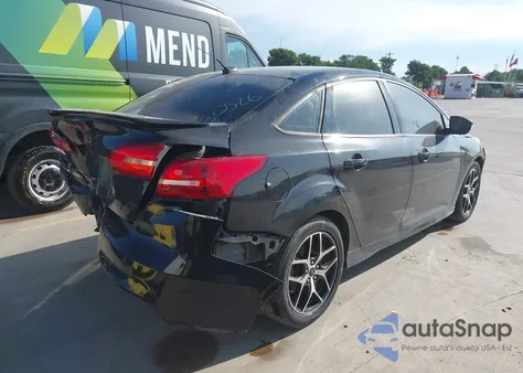 2016 Ford Focus Se z USA, uszkodzony, nr VIN 1FADP3F20GL370015